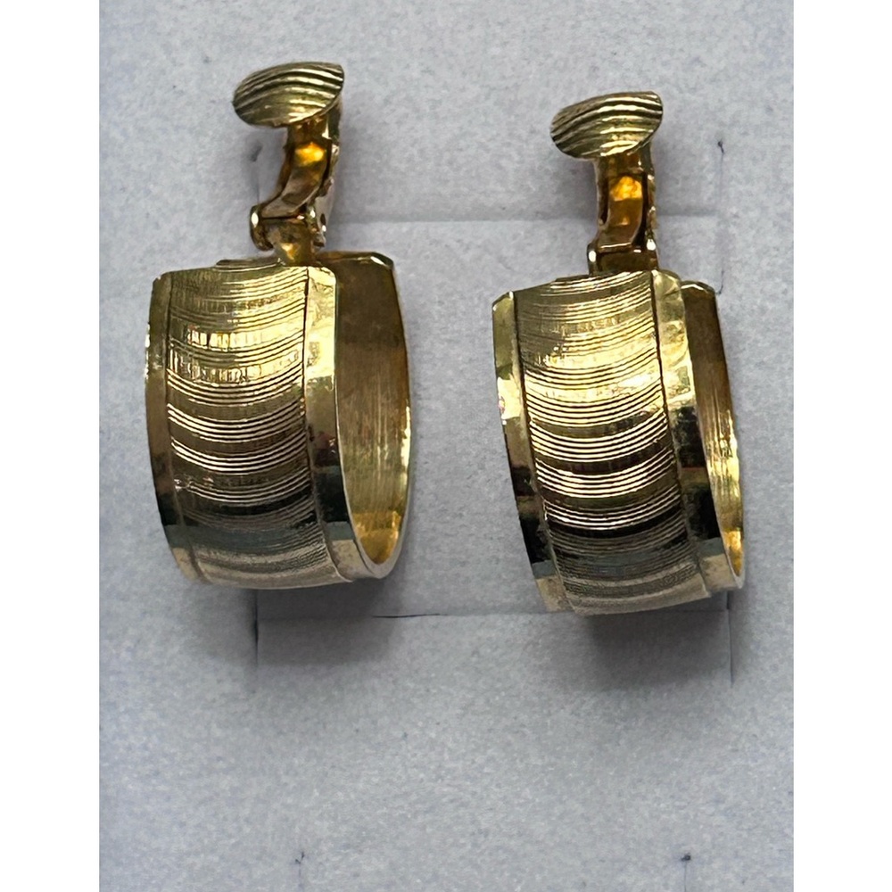 Vintage ladies earrings